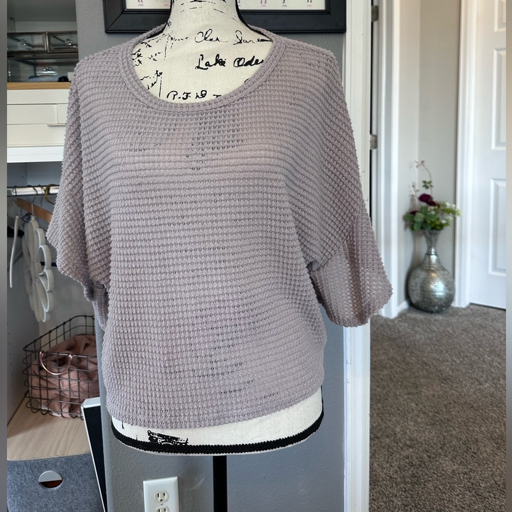 Gilli Ruffle Sleeve Waffle Top - Picture 5 of 5